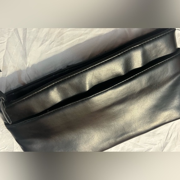 Almondo Originals Faux(?) Leather Black Clutch Bag - Picture 12 of 15